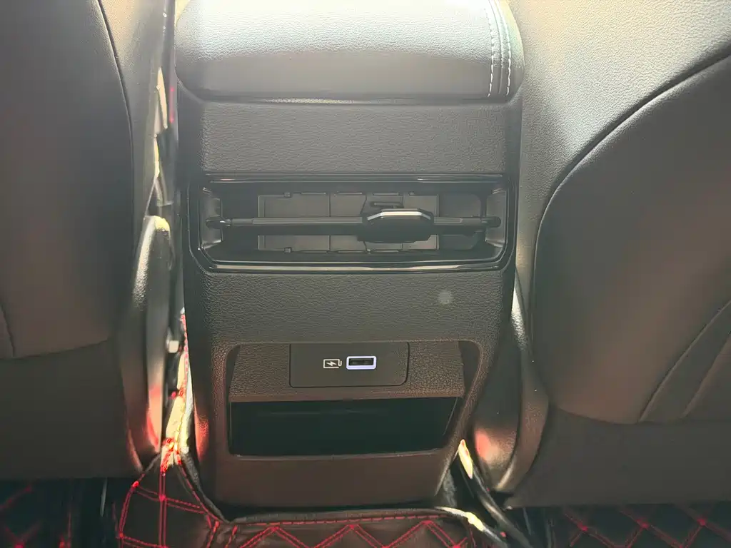 GEELY AUTOMOBILE BINRUI