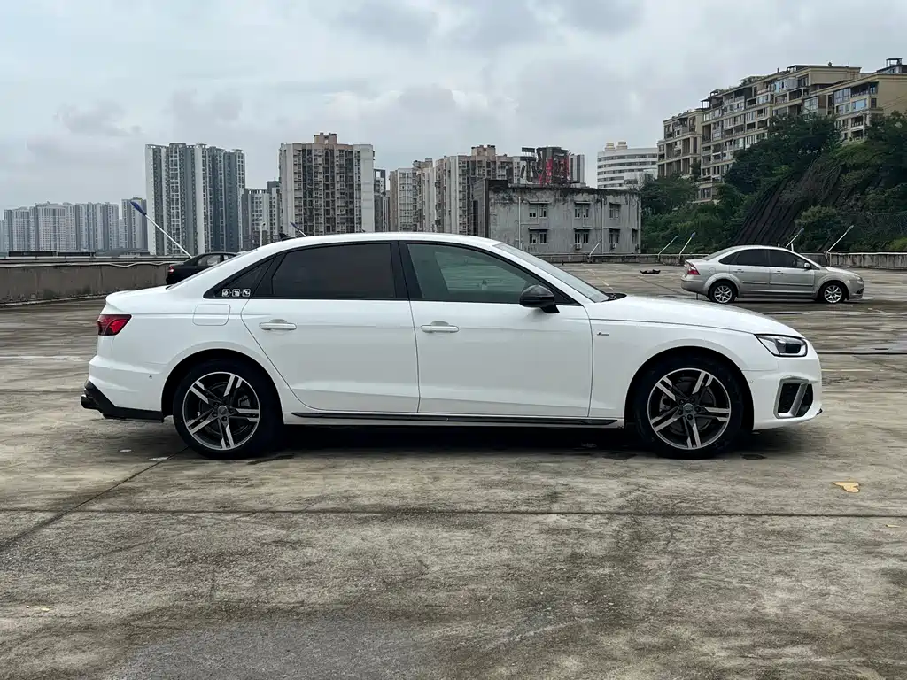 Audi A4L — миниатюра 2