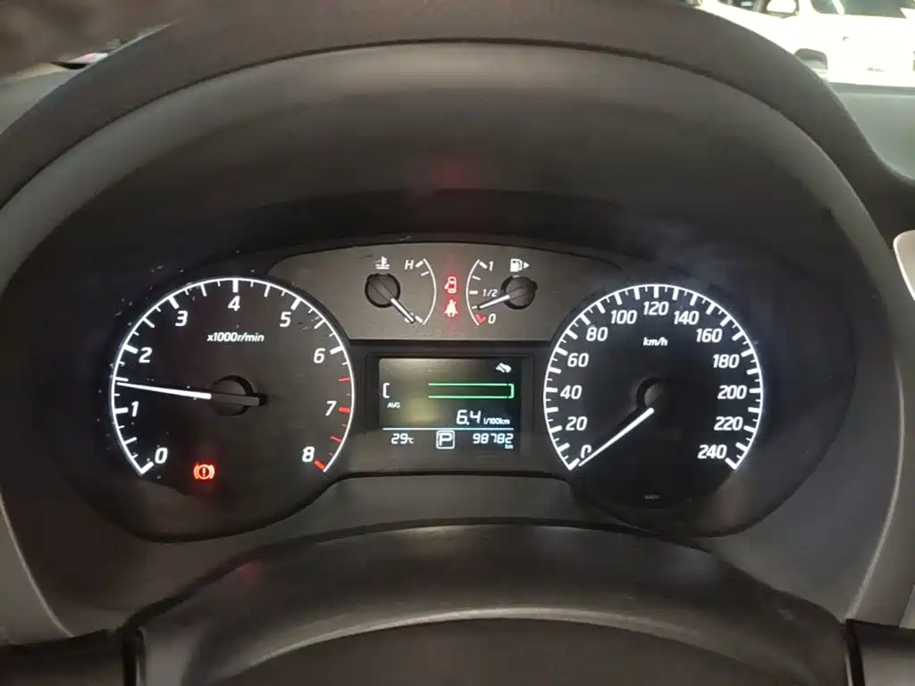 Nissan Sylphy — миниатюра 12