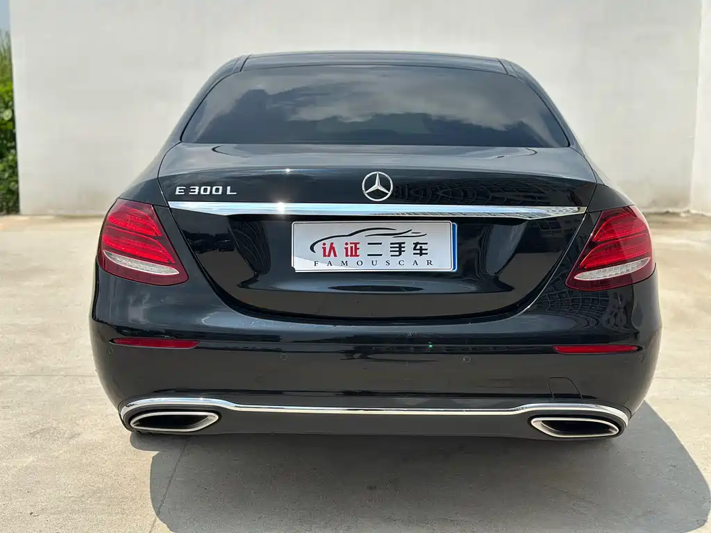 Mercedes-Benz E-Class — миниатюра 18