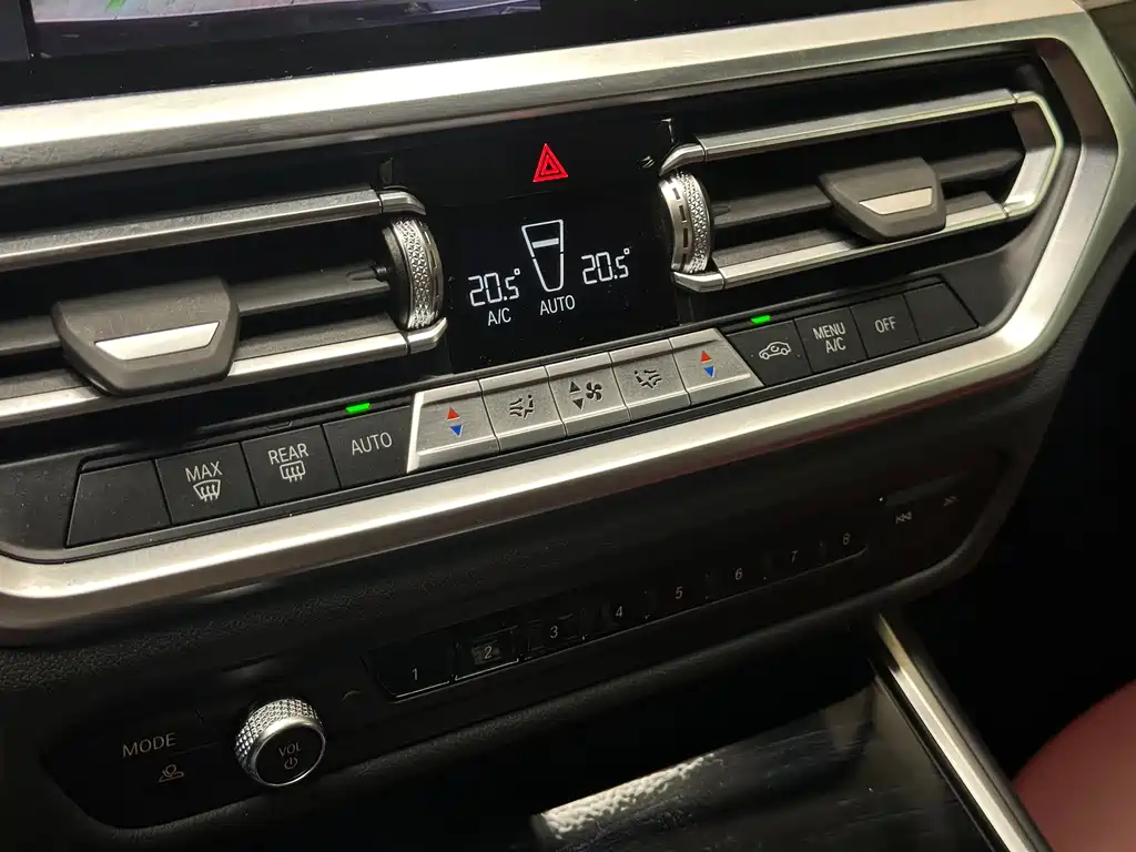 BMW 3 Series — миниатюра 14