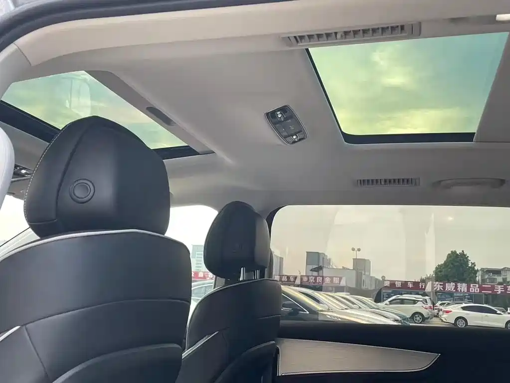 Roewe iMAX8 — миниатюра 5