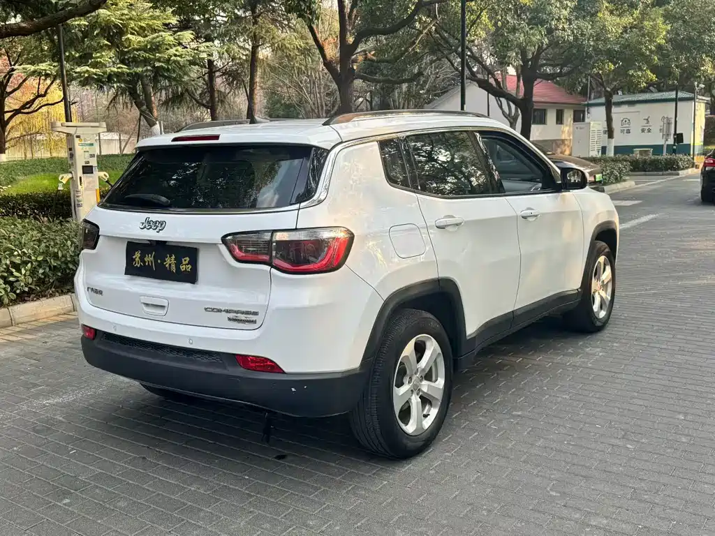 Jeep Compass — миниатюра 9