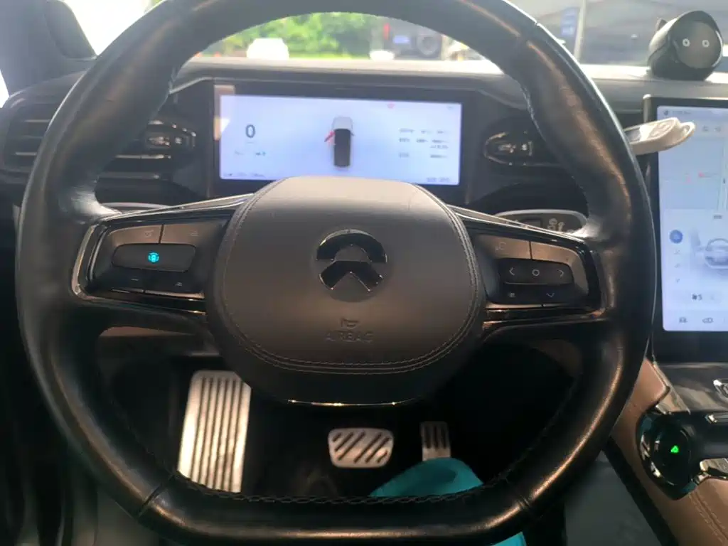NIO ES8 — миниатюра 11