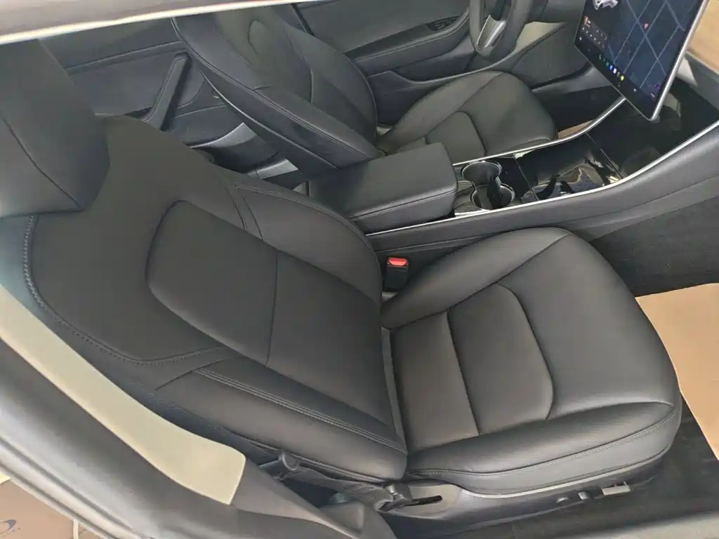 Tesla Model 3 — миниатюра 25