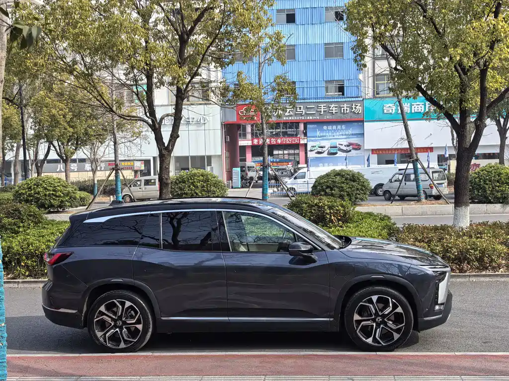 NIO NIO ES8