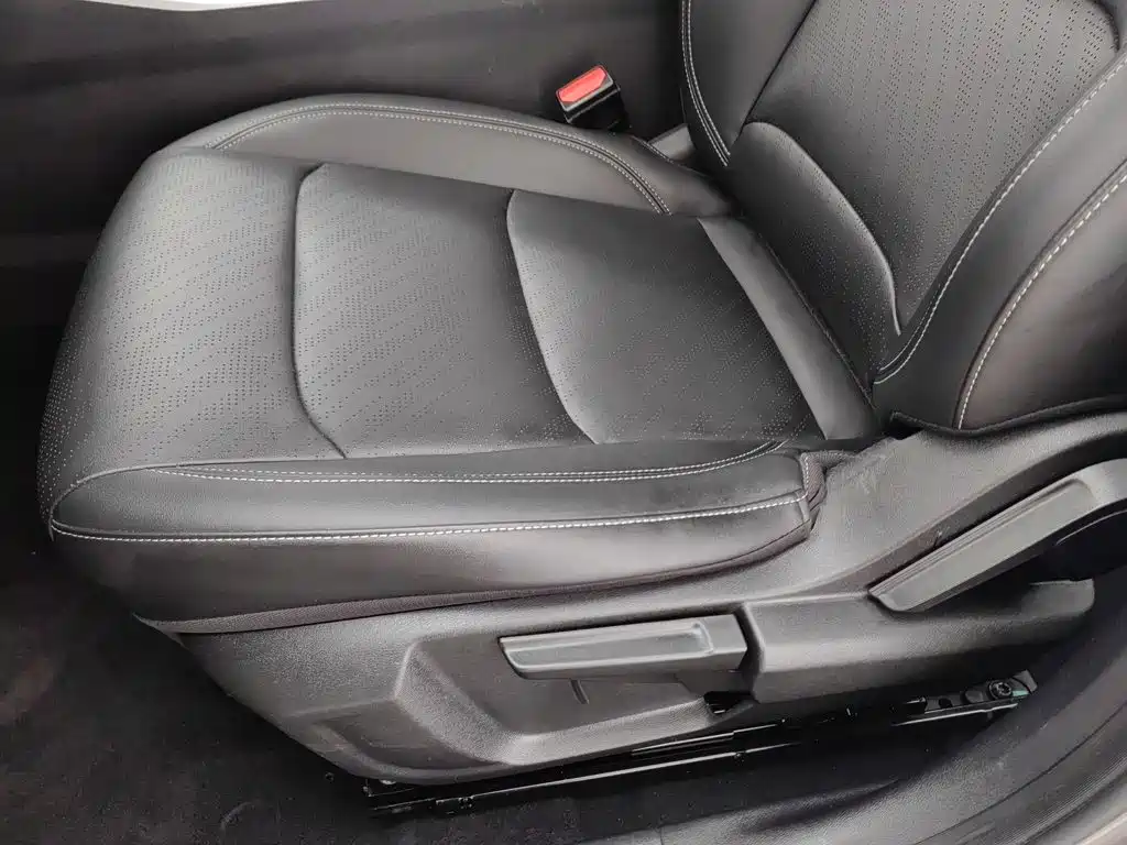 Geely Emgrand — миниатюра 20