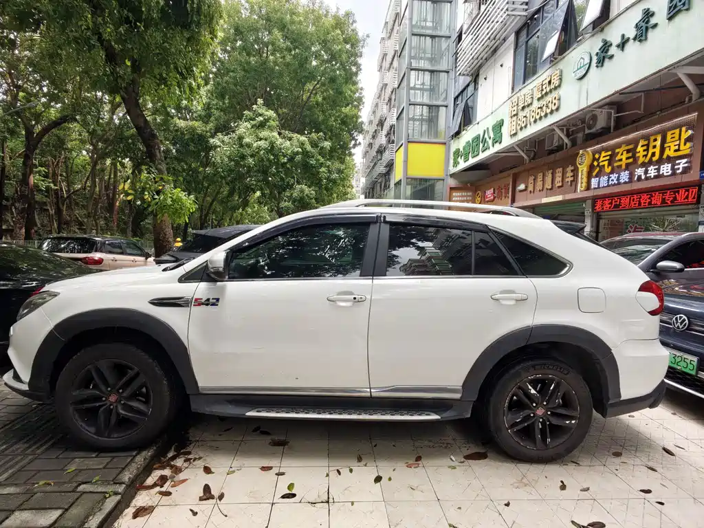 BYD Tang New Energy — миниатюра 3