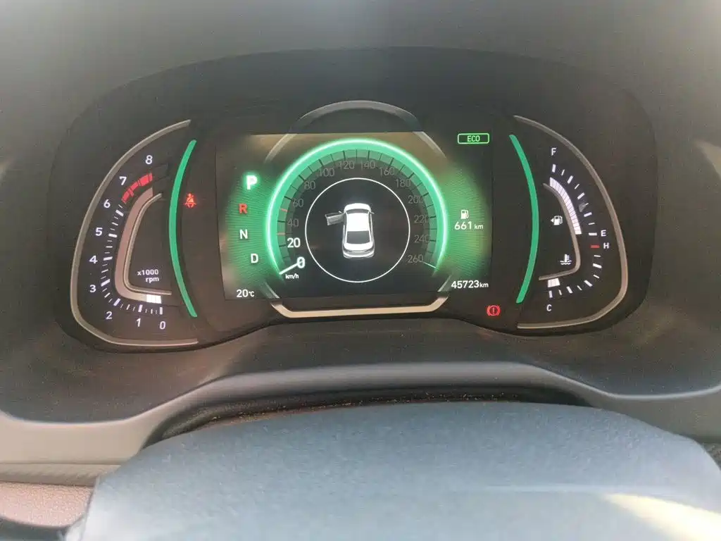 Hyundai Elantra — миниатюра 13