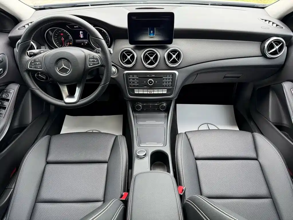 Mercedes-Benz GLA — миниатюра 12