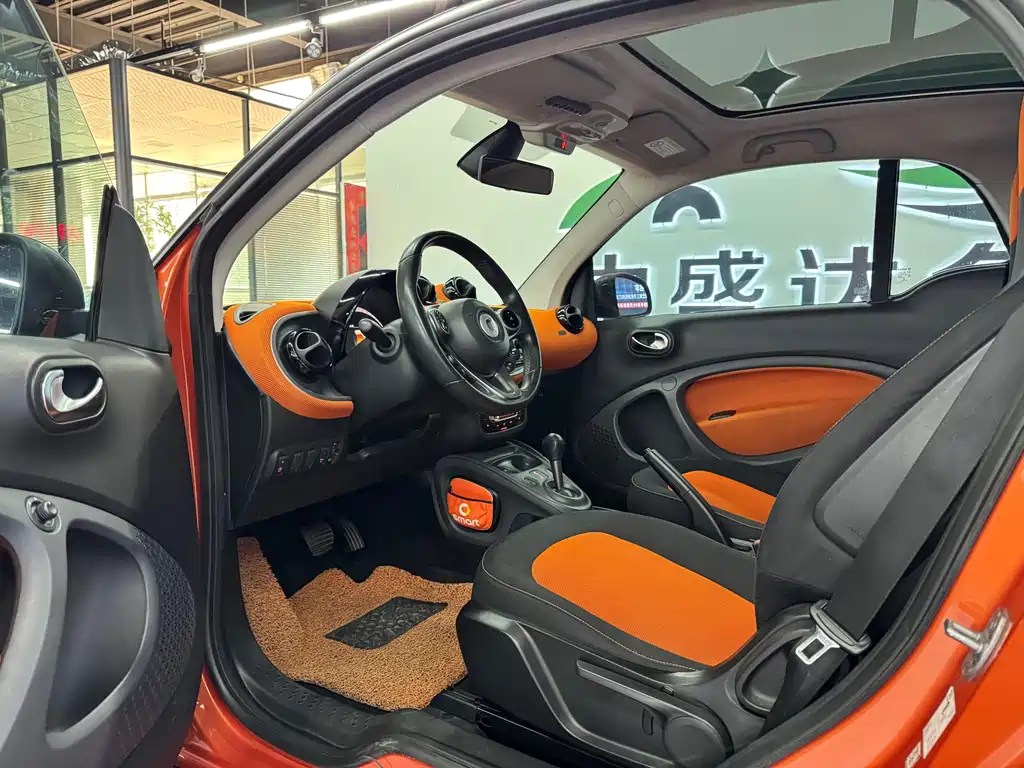 smart Smart Fortwo — миниатюра 7