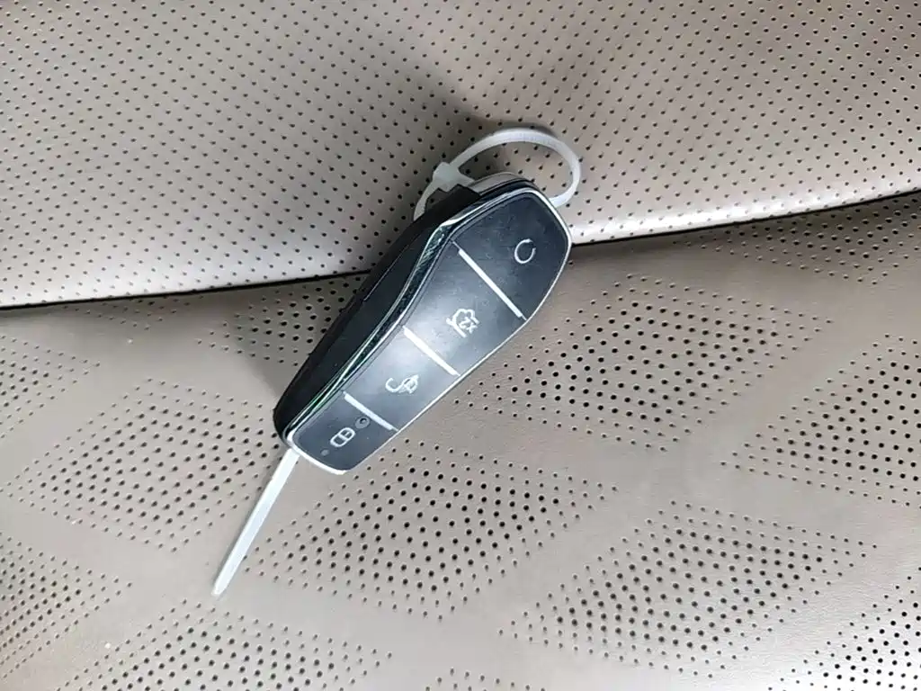 BYD Dolphin — миниатюра 9