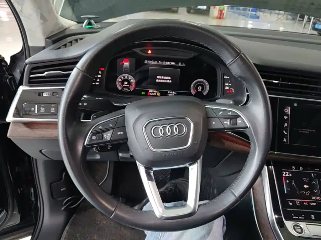 Audi Q7 — миниатюра 11