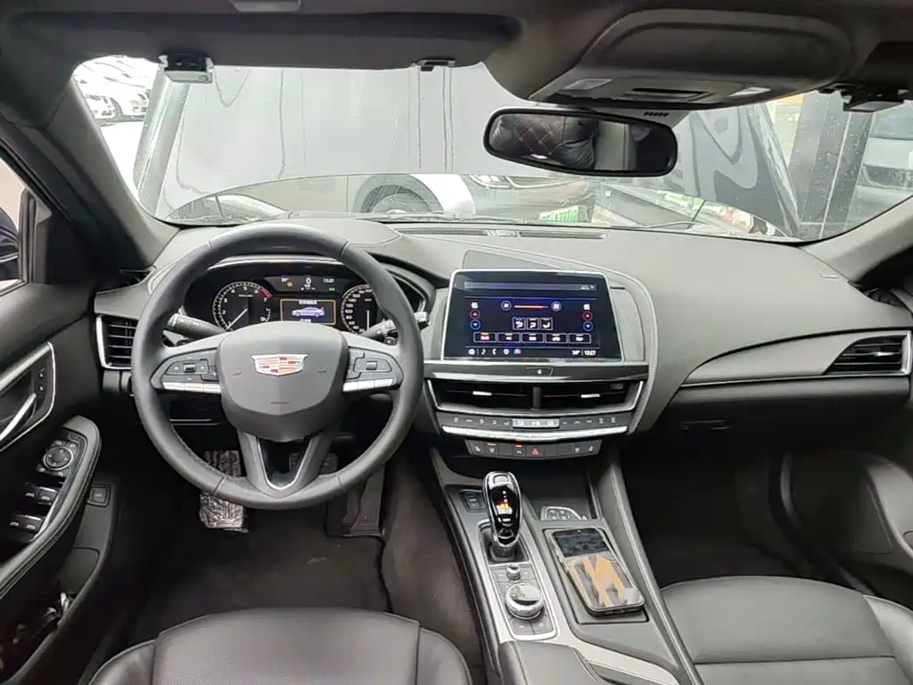Cadillac CT5 — миниатюра 10