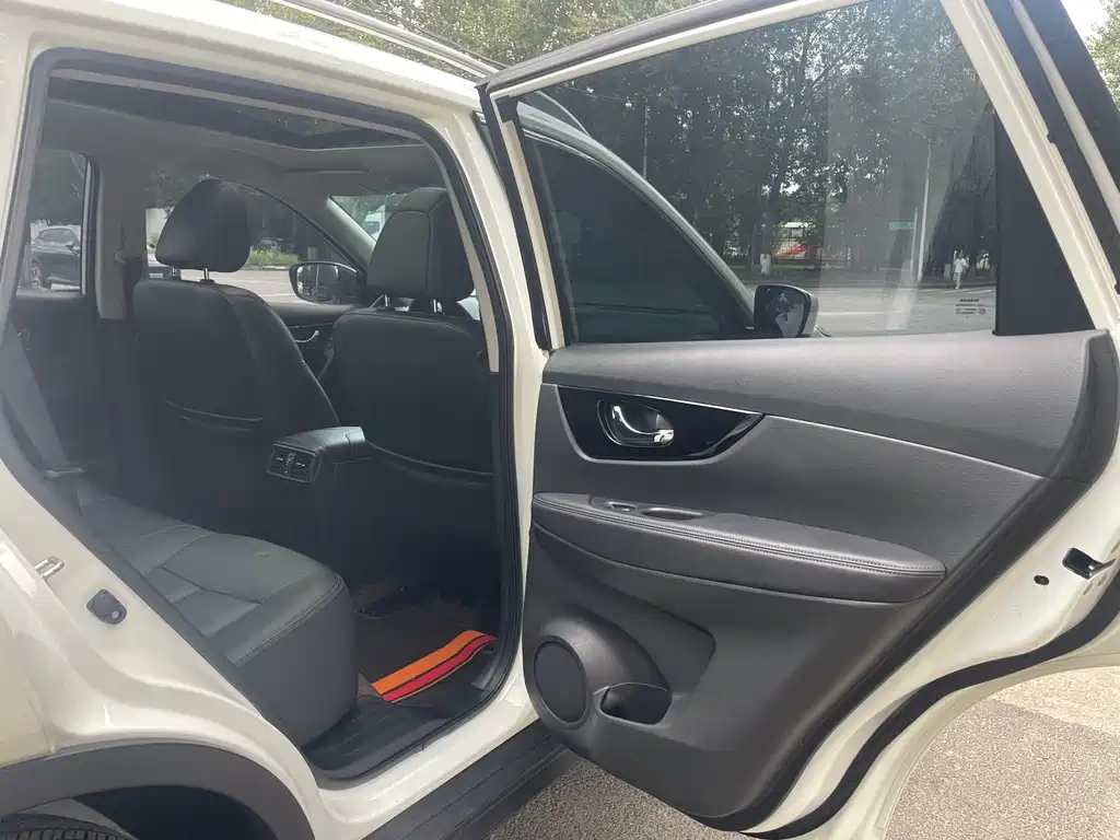 Nissan X-Trail — миниатюра 23