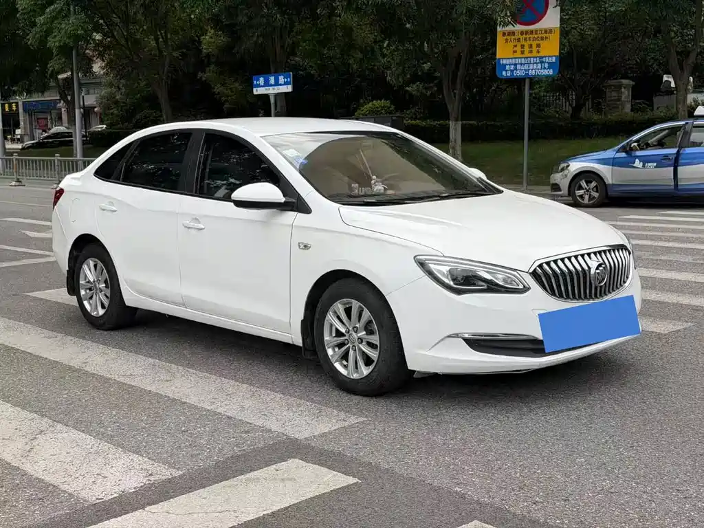 Buick Excelle — миниатюра 9