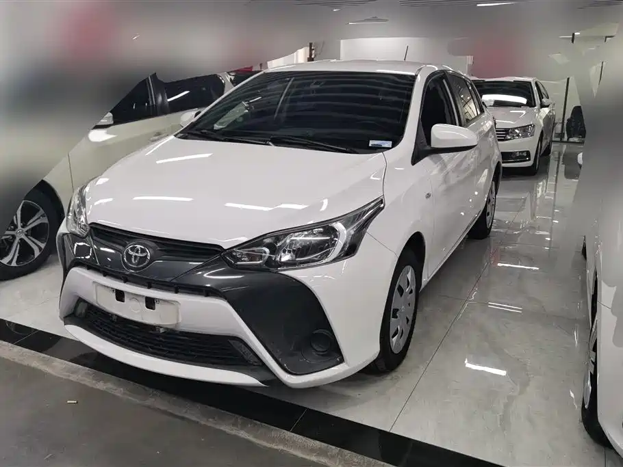 Купить Toyota Yaris L