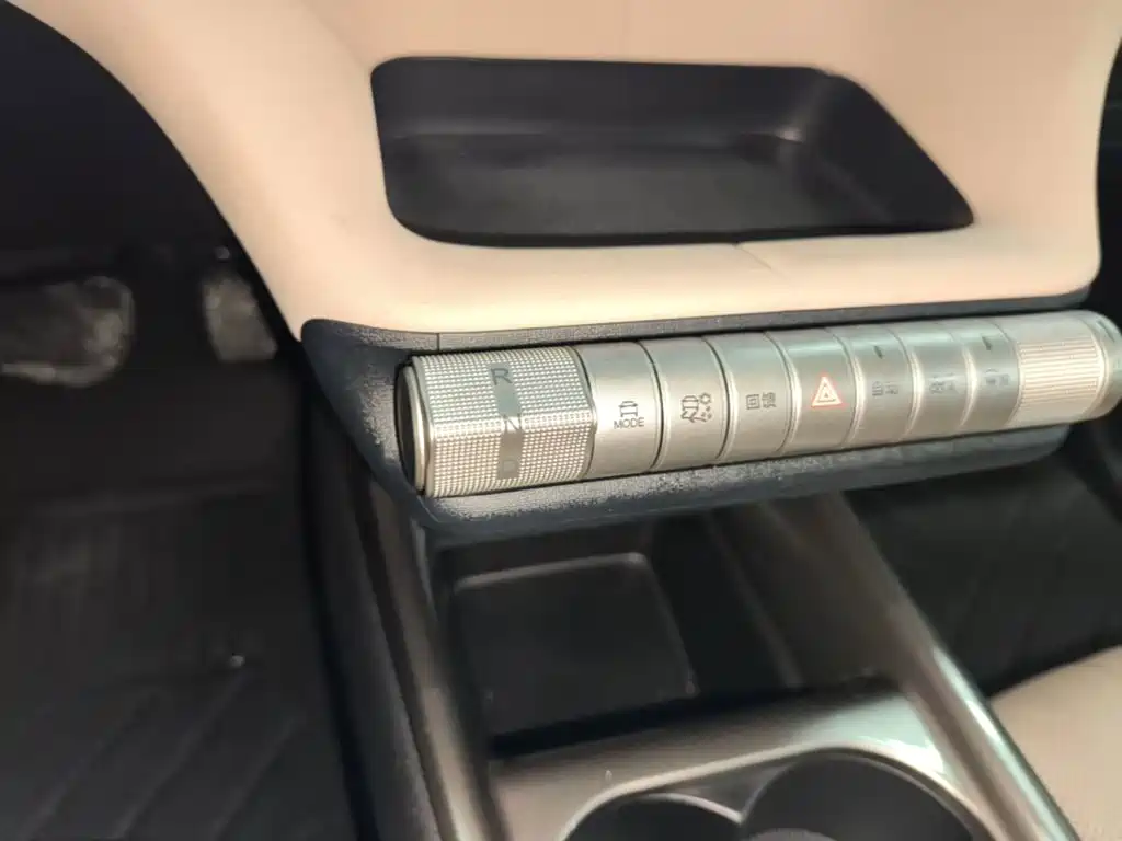BYD Dolphin — миниатюра 14