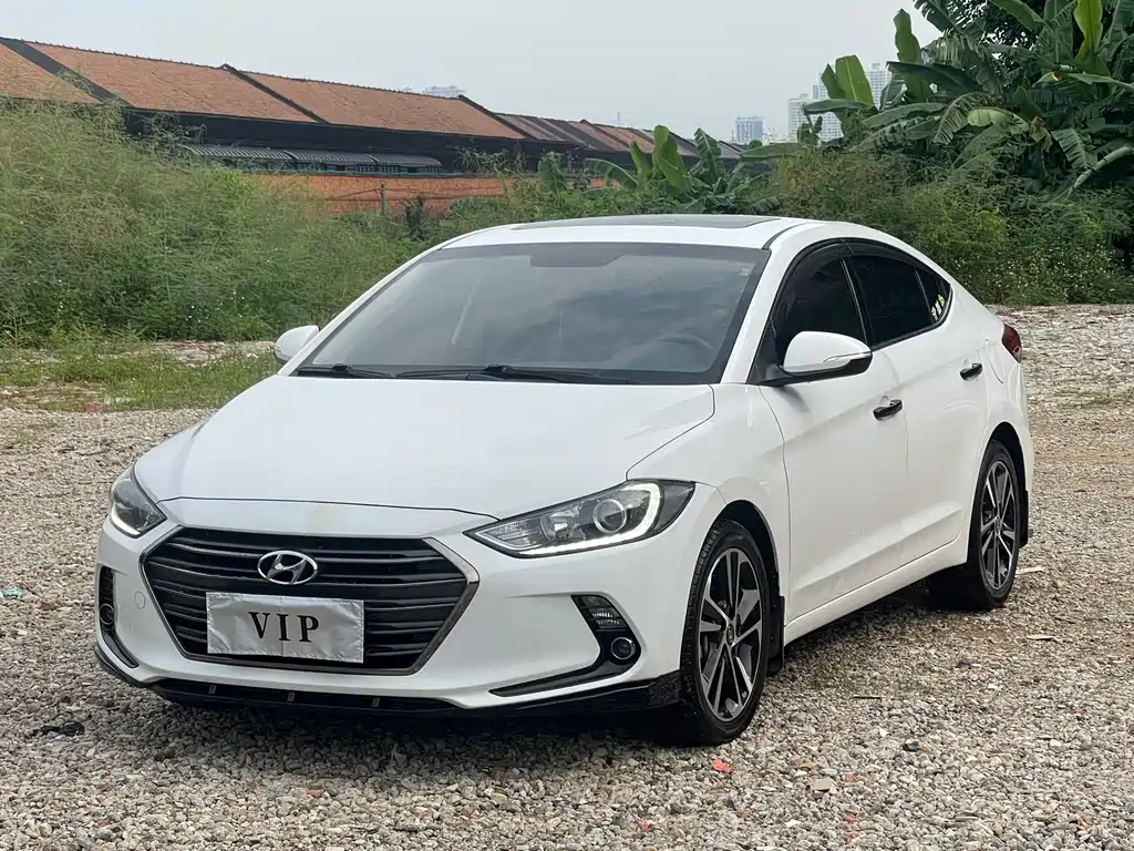 Hyundai Elantra