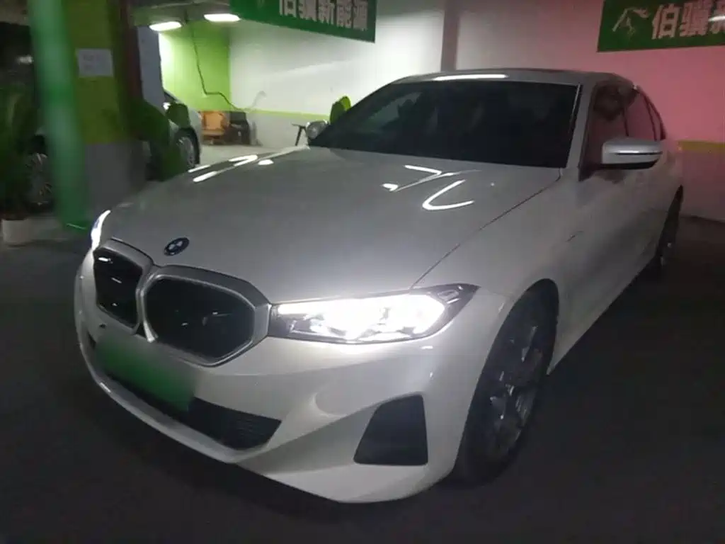 BMW i3 2024