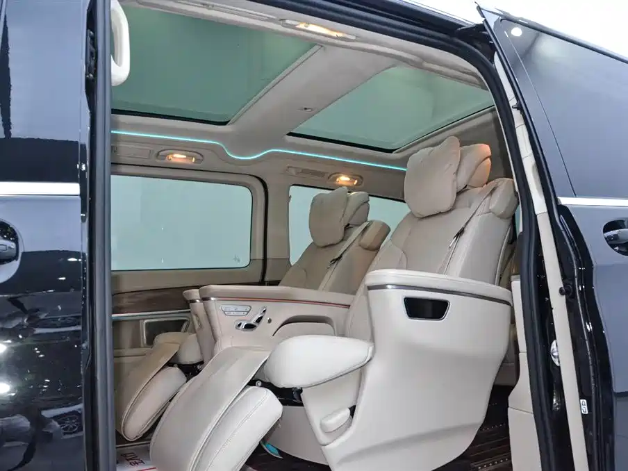 MERCEDES-BENZ V CLASS