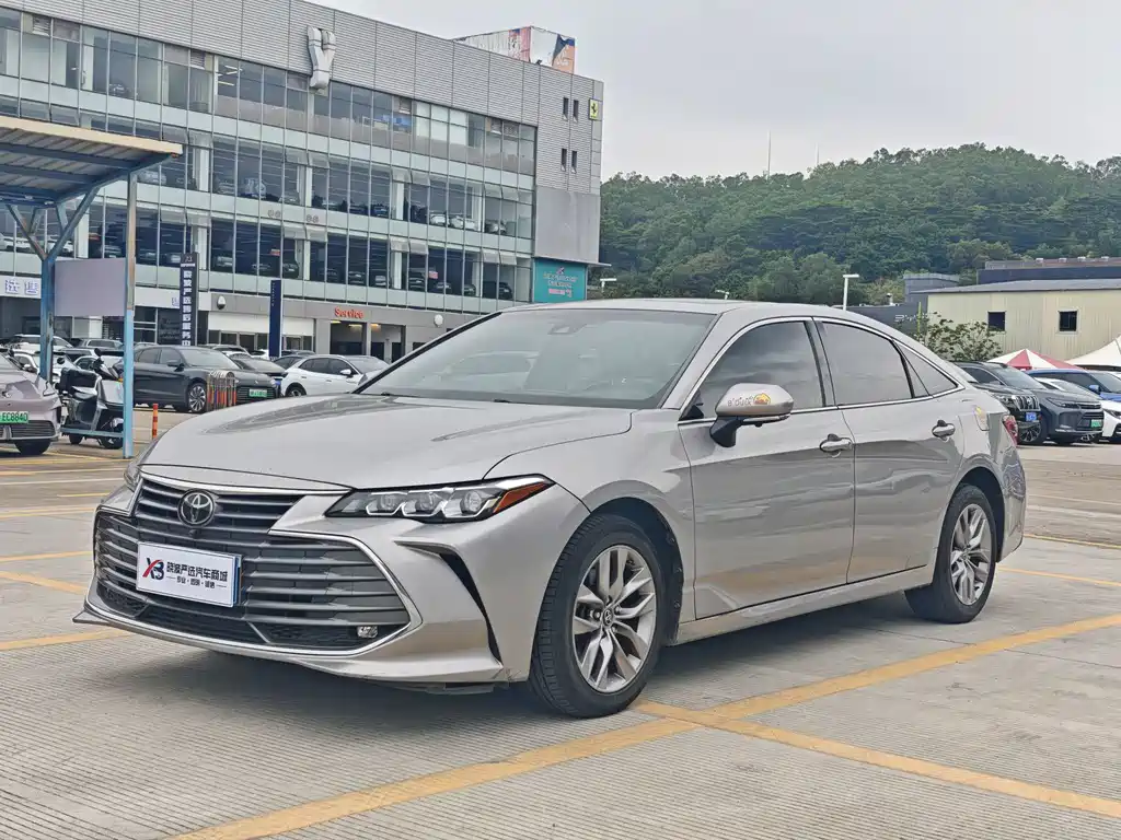 Toyota Avalon 2019