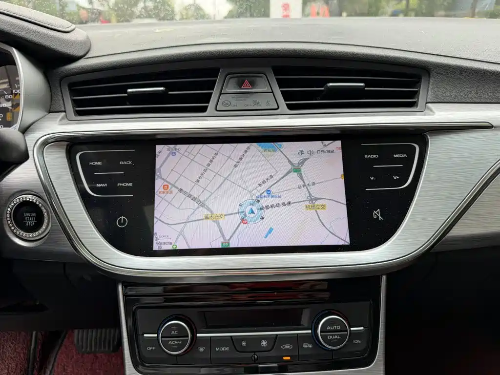 Geely Emgrand GS — миниатюра 10