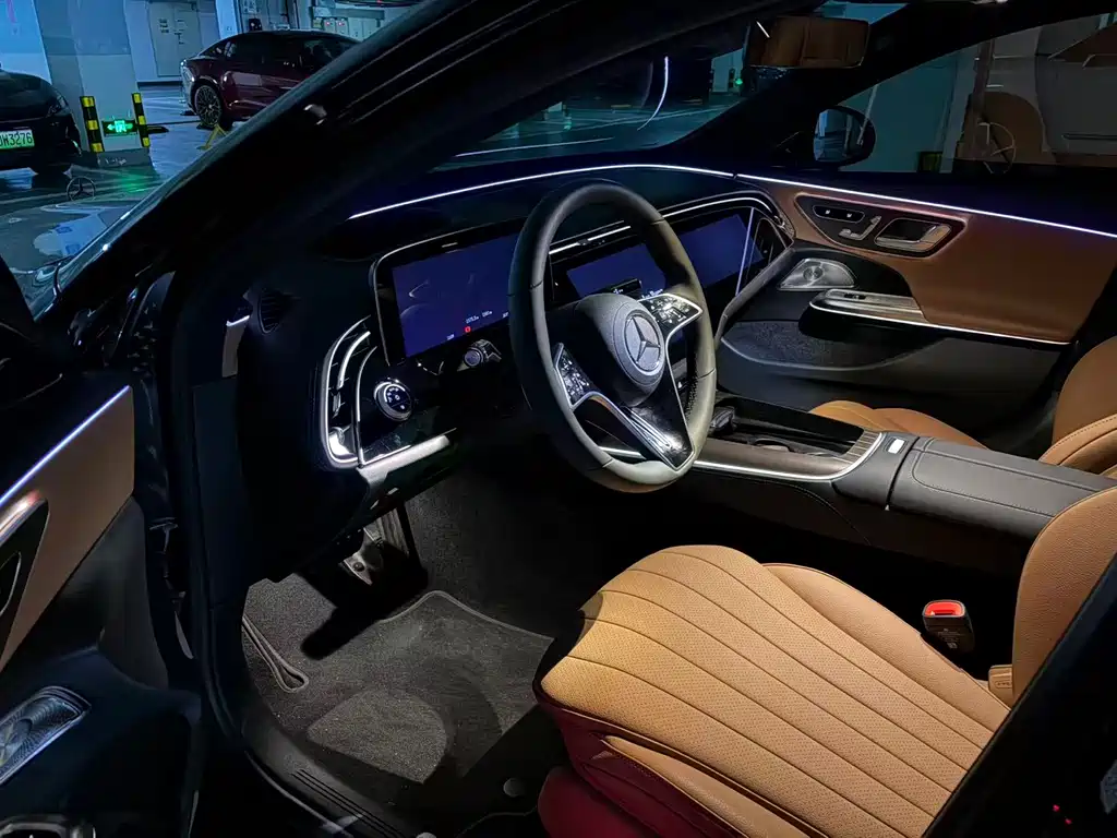 Mercedes-Benz E-Class — миниатюра 5
