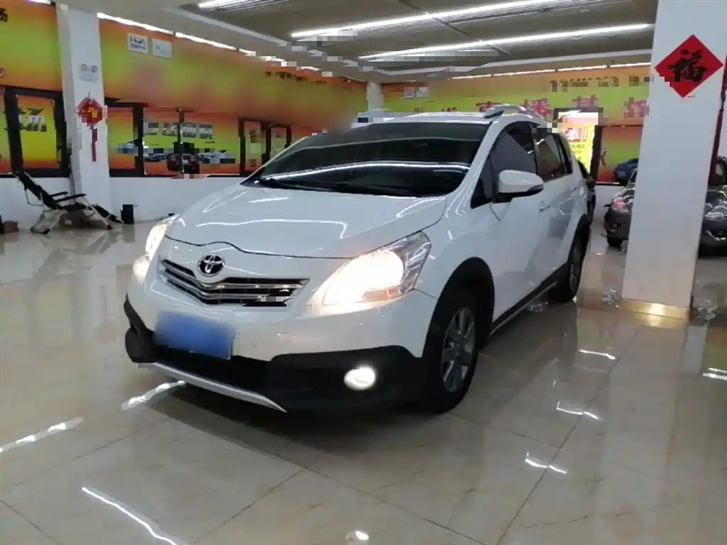 Toyota Verso 2015