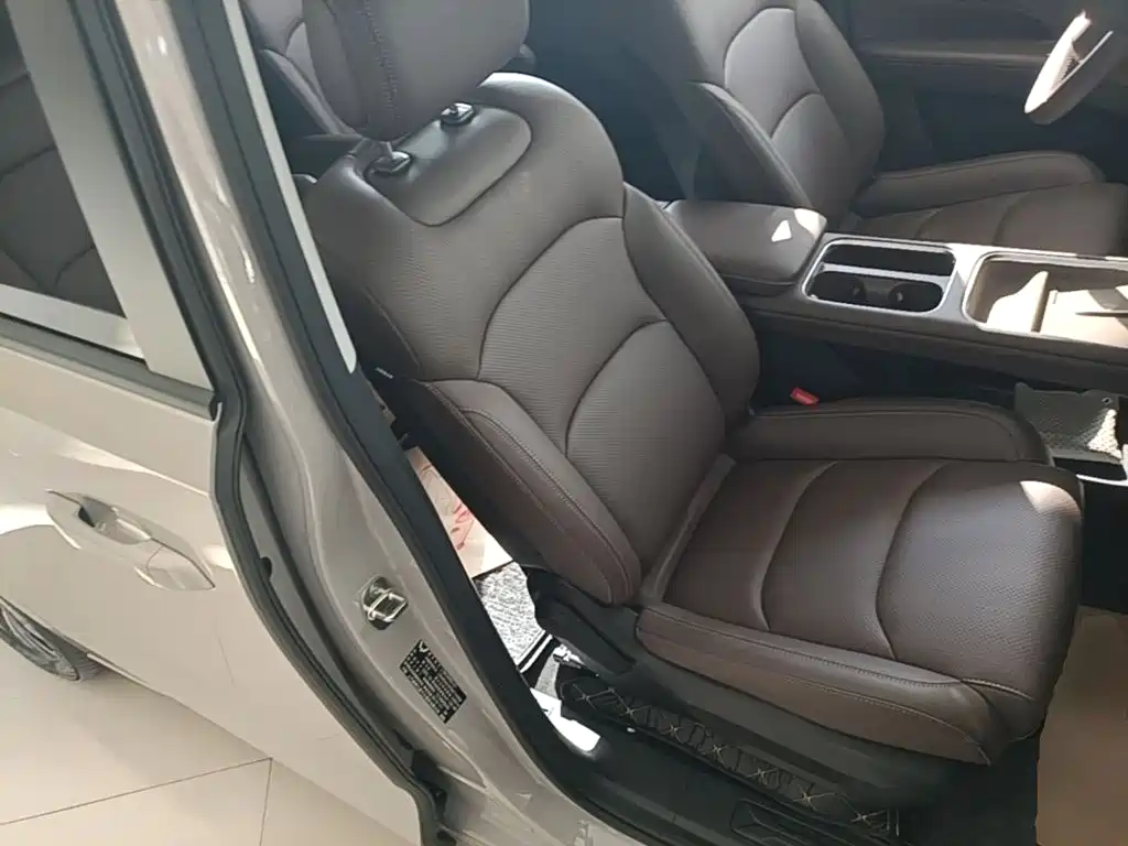 Wuling Звездный свет 730 Новая энергия — миниатюра 25