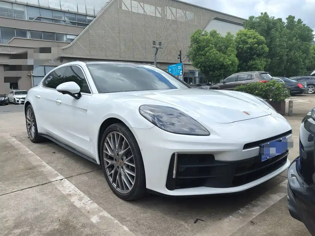 Porsche Panamera — миниатюра 2