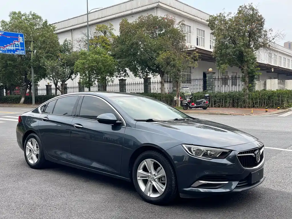 Buick Regal — миниатюра 7
