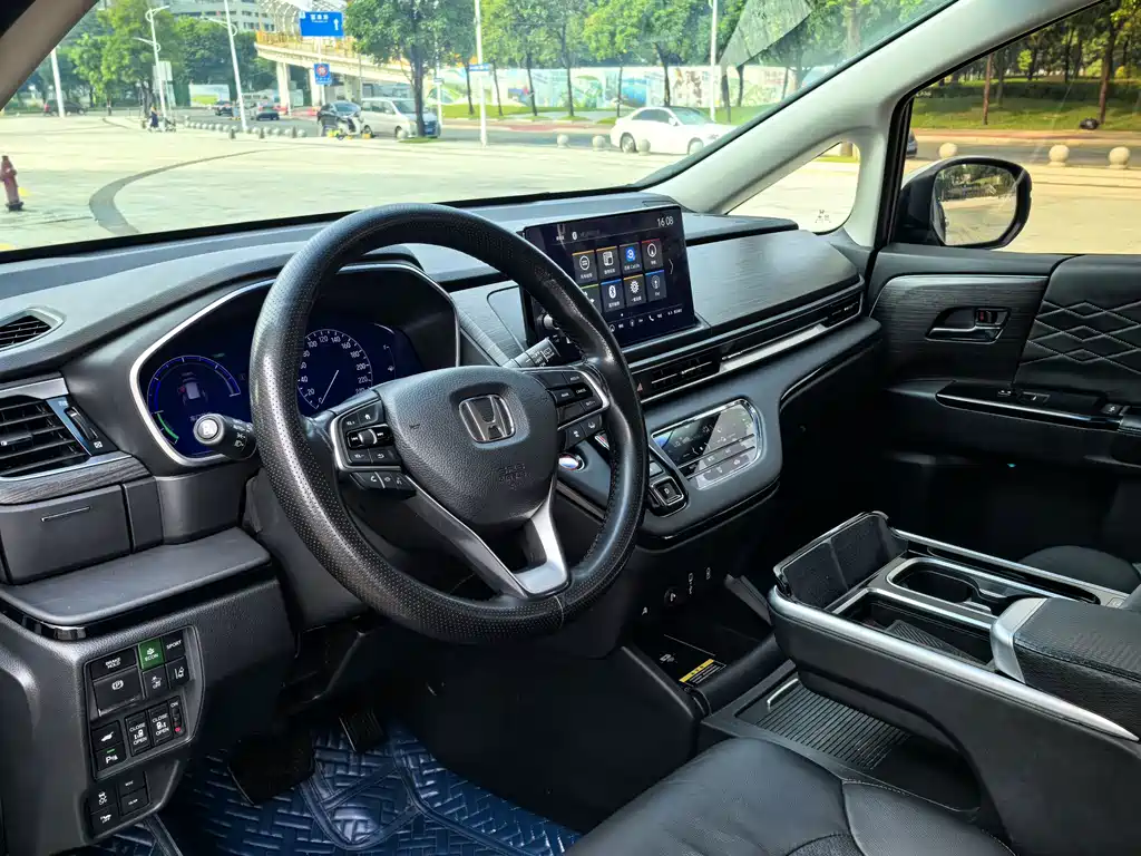 Honda Elysion — миниатюра 9