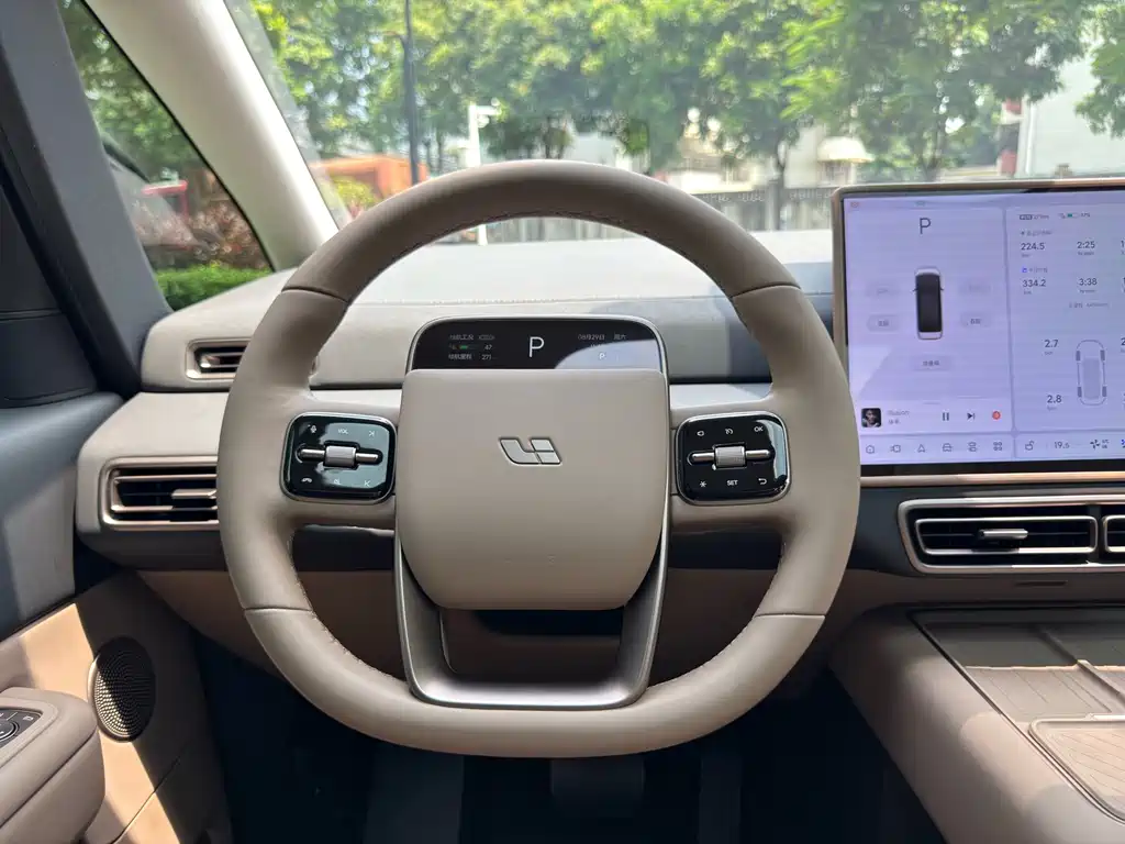 Li Auto Li MEGA — миниатюра 23