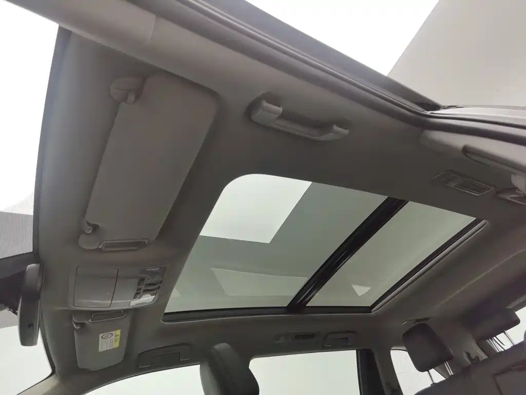 Toyota Highlander — миниатюра 14