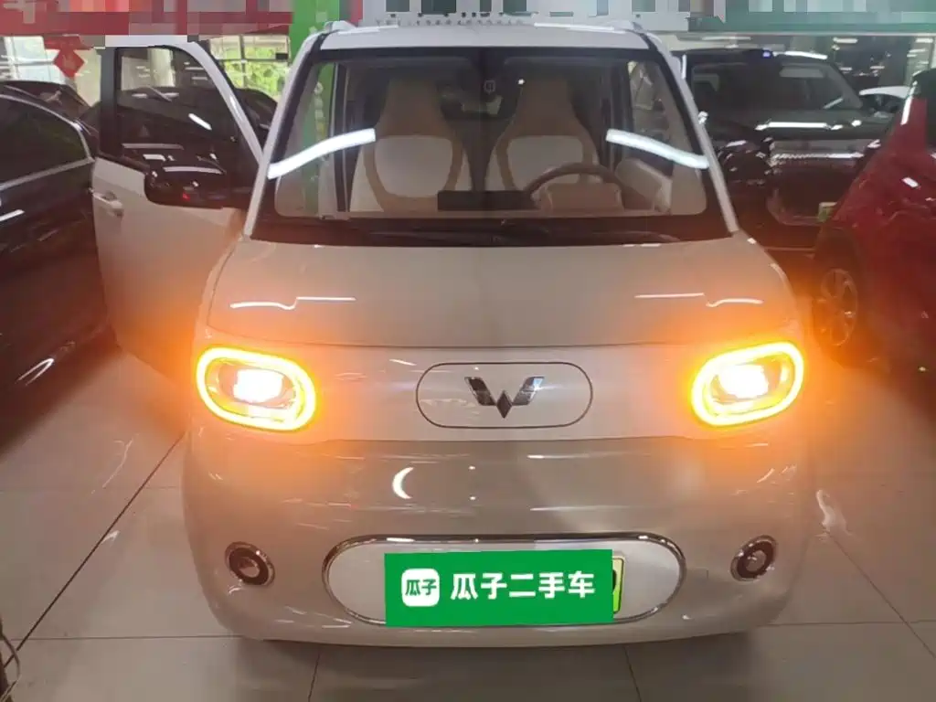 Wuling MINIEV — миниатюра 3