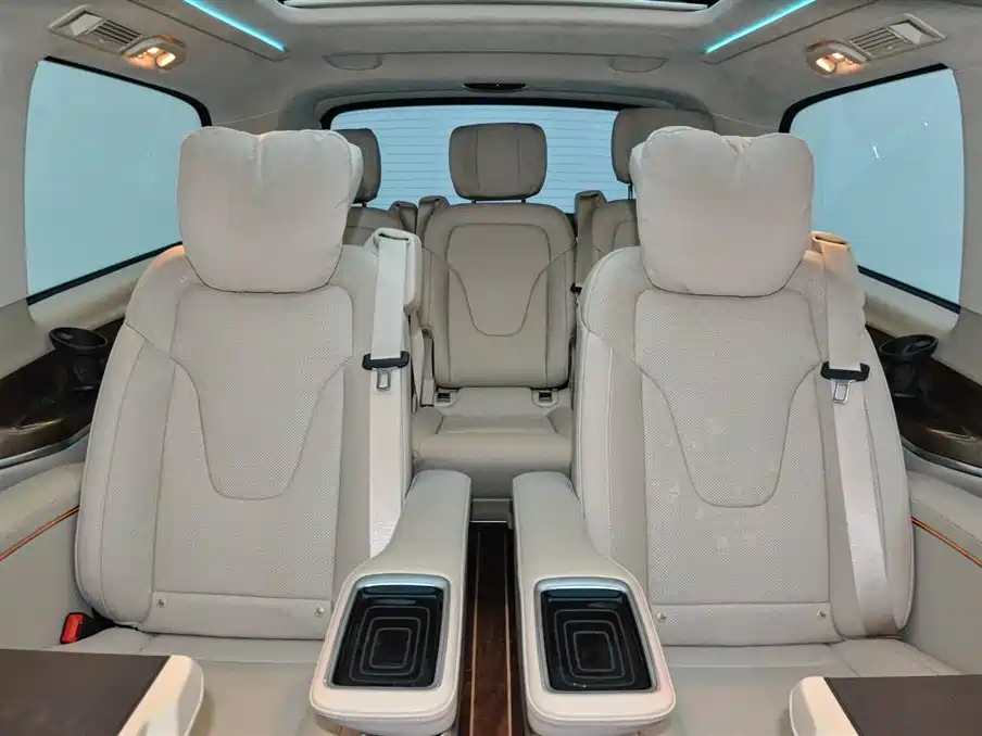 MERCEDES-BENZ V CLASS