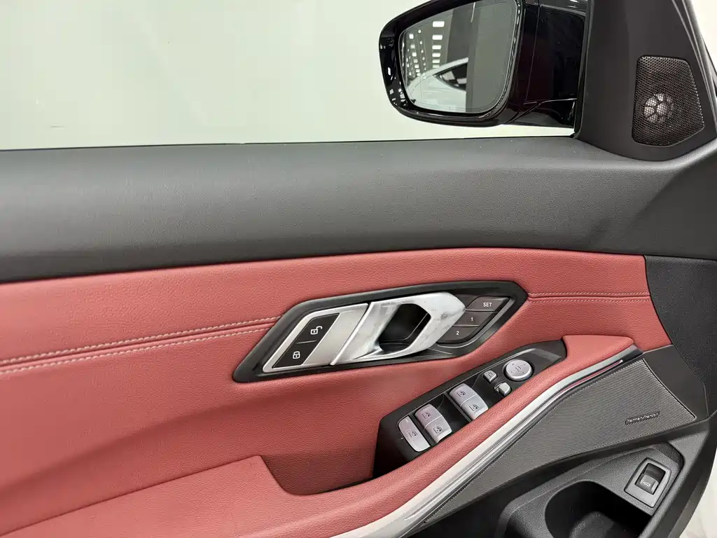 BMW 3 Series — миниатюра 15