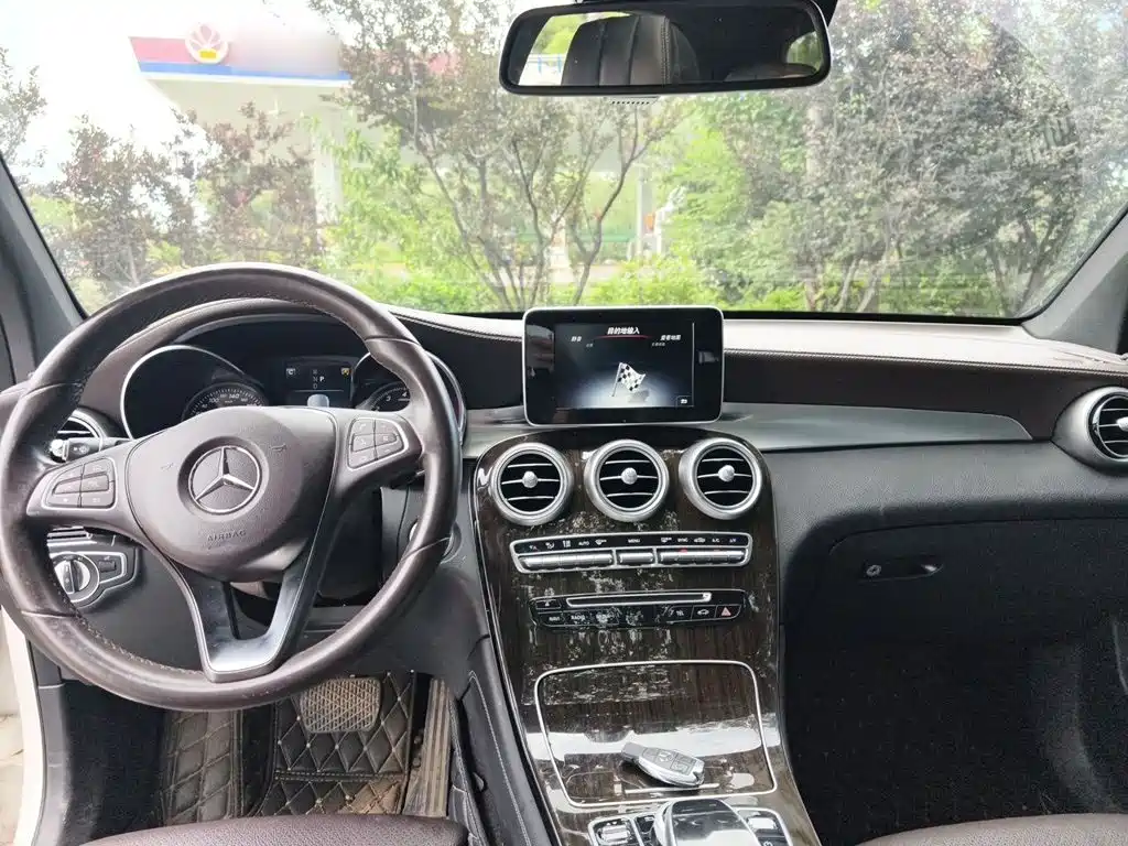Mercedes-Benz GLC — миниатюра 10