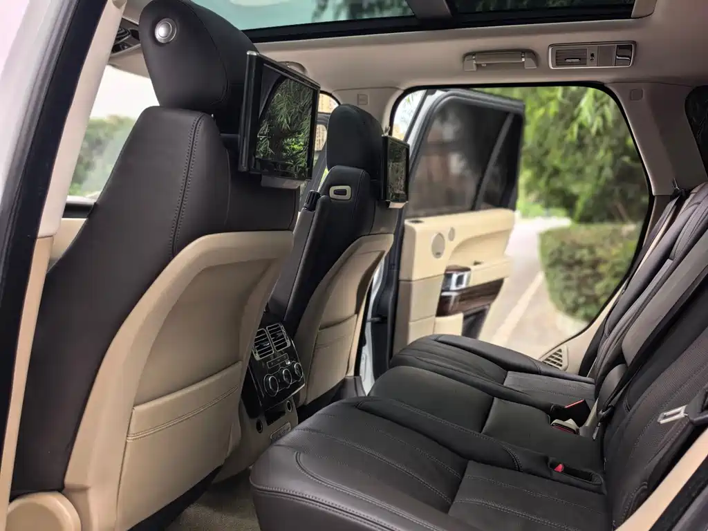 Land Rover Range Rover — миниатюра 9
