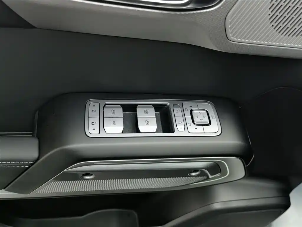 FANG CHENG BAO TITANIUM 3