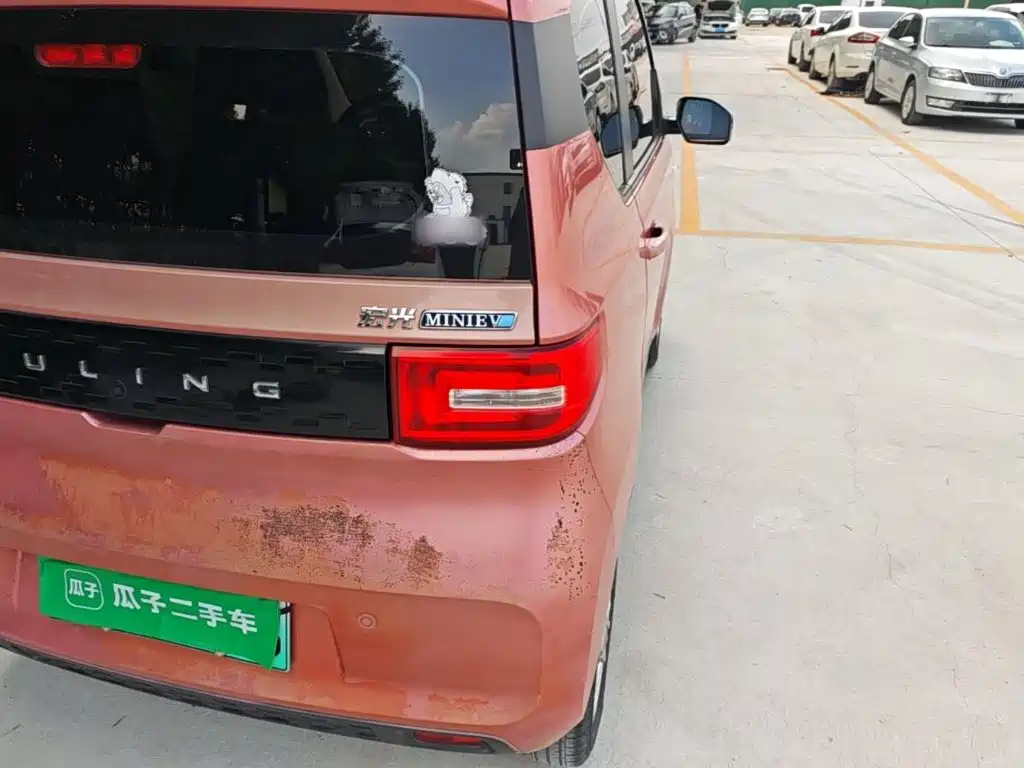 Wuling MINIEV — миниатюра 8