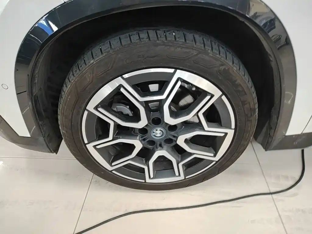 BMW iX1 — миниатюра 23