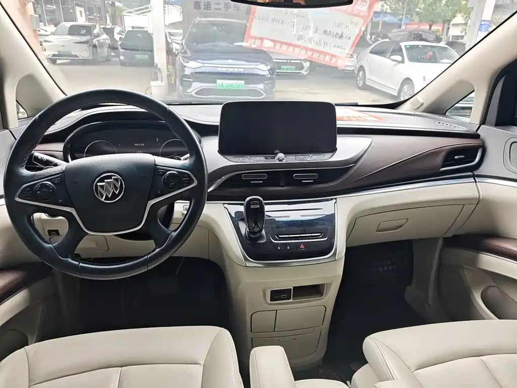 Buick GL8 — миниатюра 4