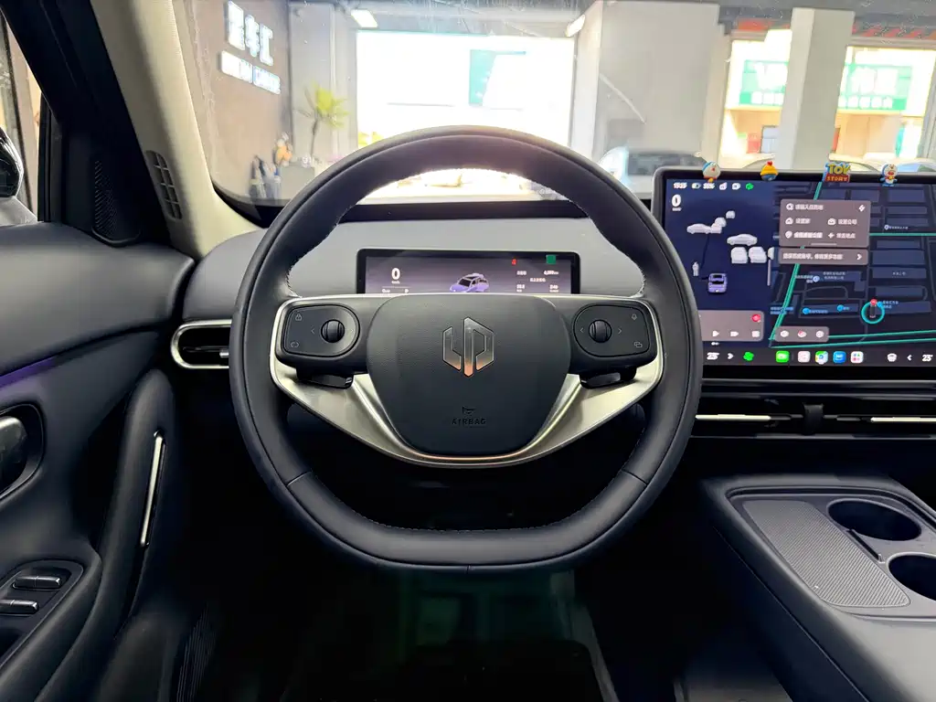 Leapmotor Leapmotor A10 — миниатюра 8