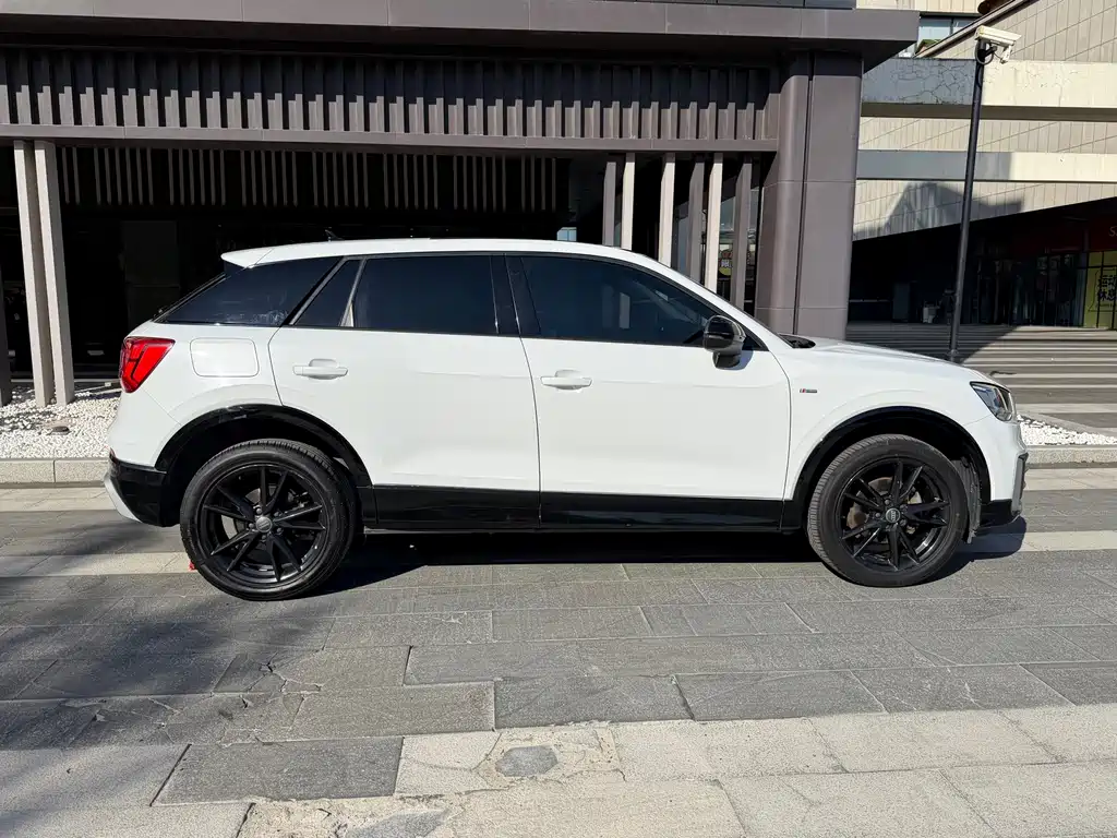 Audi Q2L — миниатюра 22