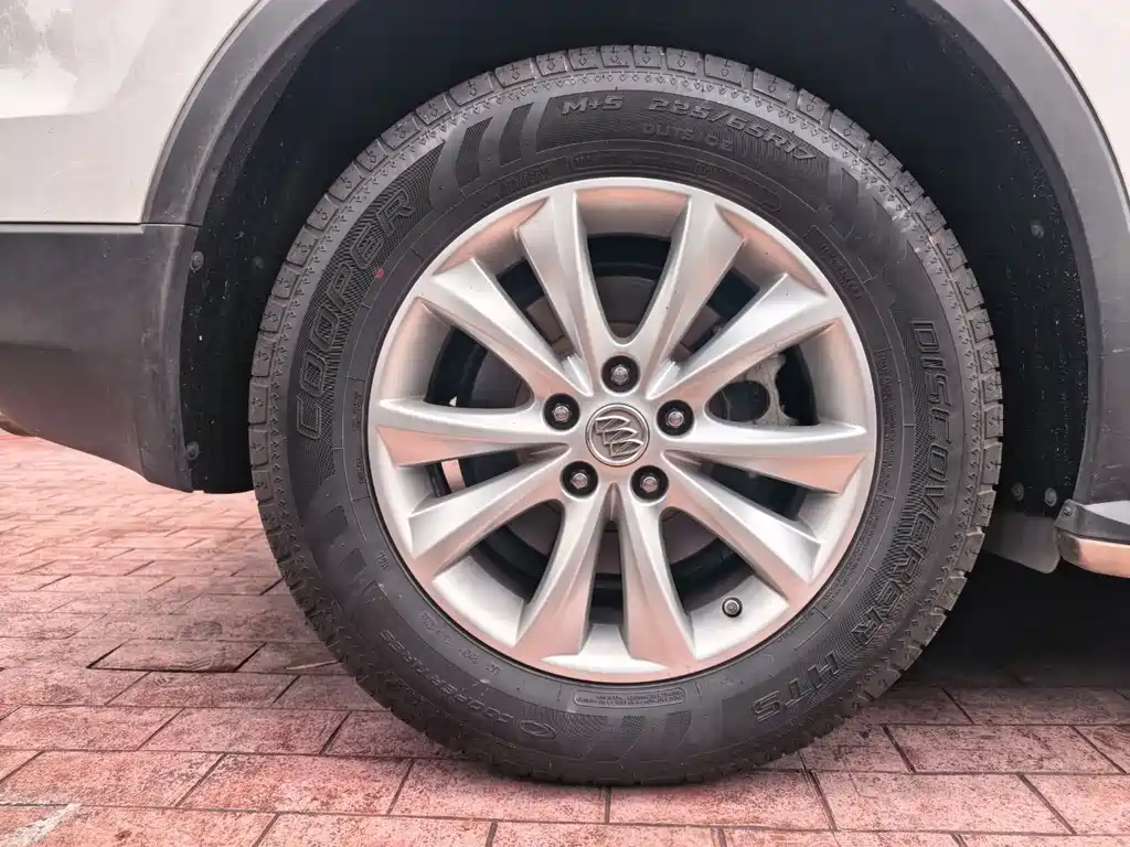 Buick Envision Plus — миниатюра 4