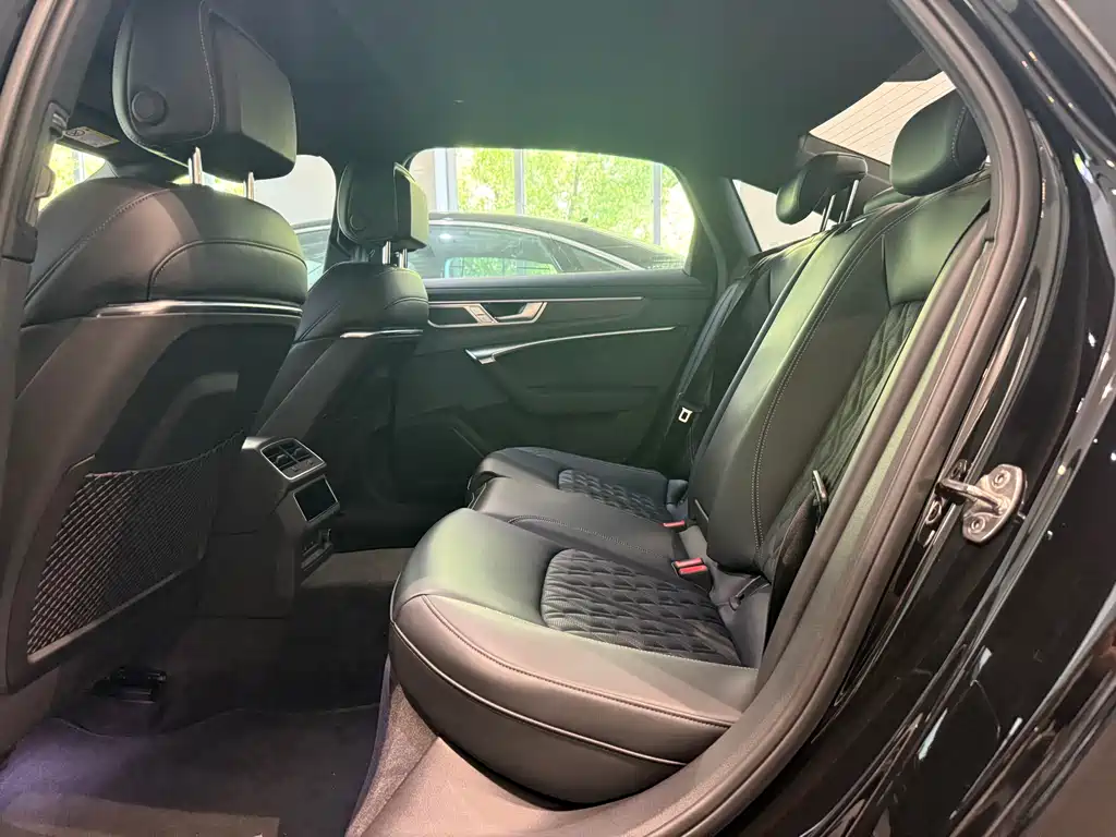 Audi A6L 2025 45 TFSI quattro