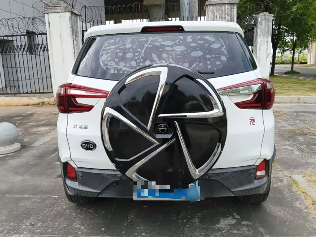 BYD Yuan — миниатюра 6