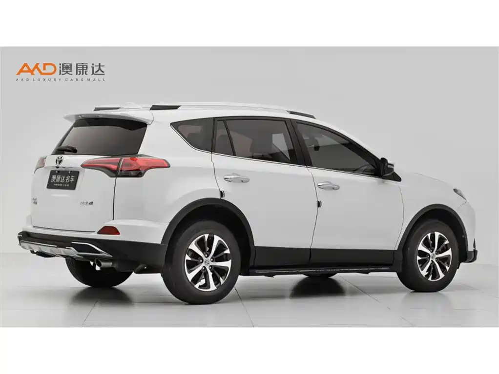 Toyota RAV4 — миниатюра 3